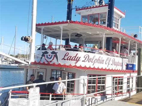 dolphin dinner cruise daytona beach.